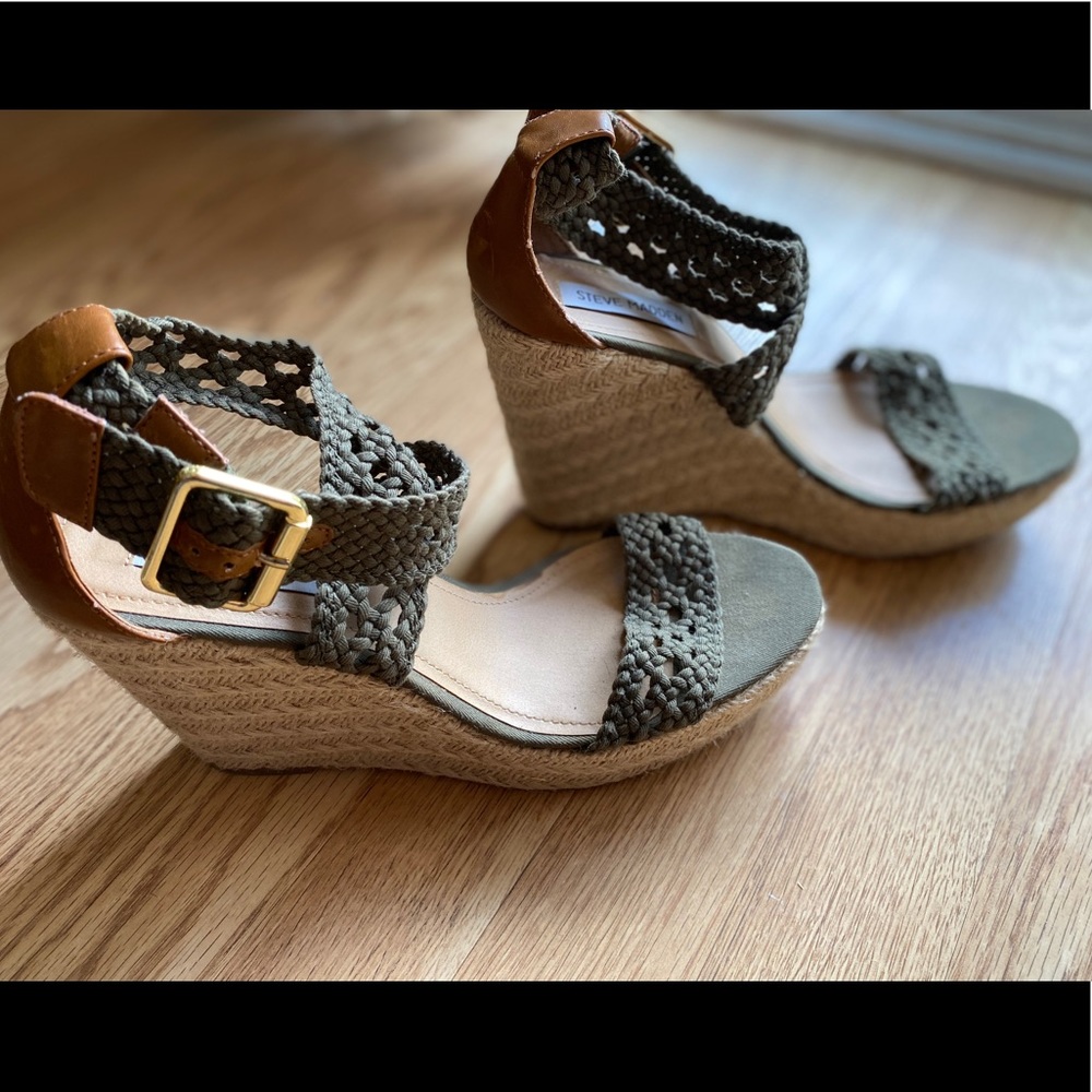 Olive Steve Madden Wedge Espadrille Sandals